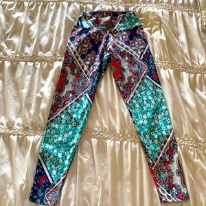 LIQUIDO YOGA LEGGINGS  🕉 Like New .